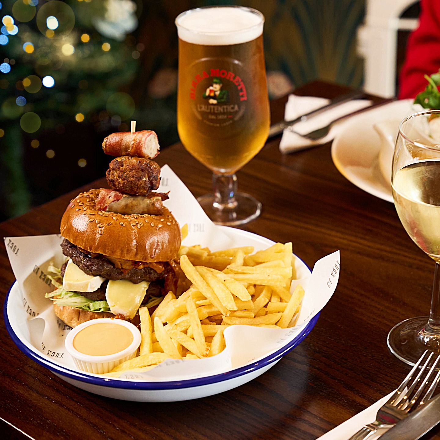 Festive Lunch & Dinner at The Gate in Tamworth